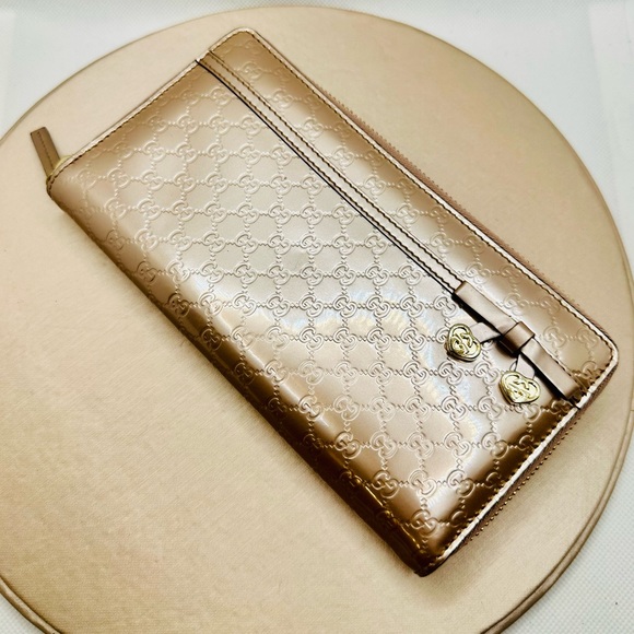 EUC Gucci Microguccissima Metallic Rose Gold Patent Leather Zip Around Wallet - Picture 6 of 17